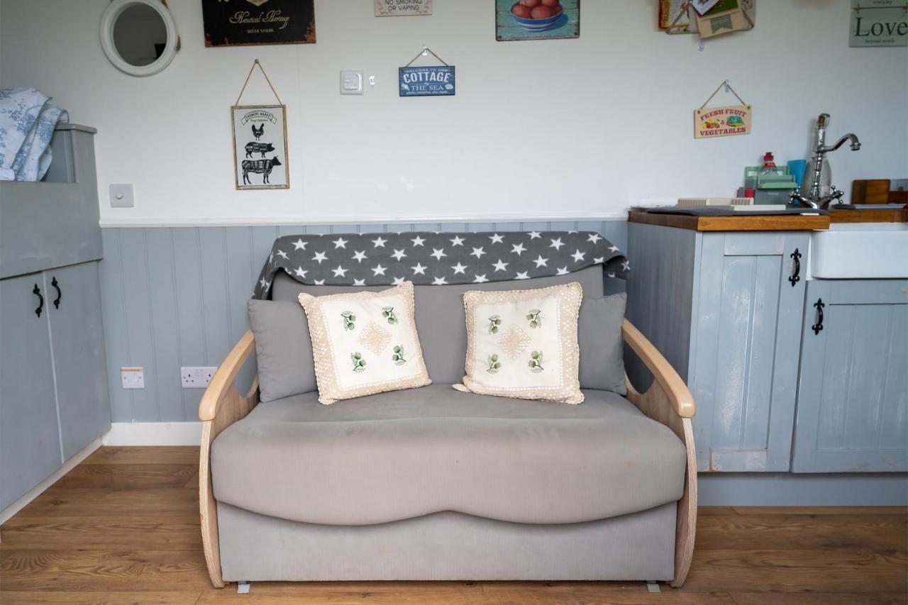 Lanterns Shepherds Huts & Glamping Happisburgh Экстерьер фото